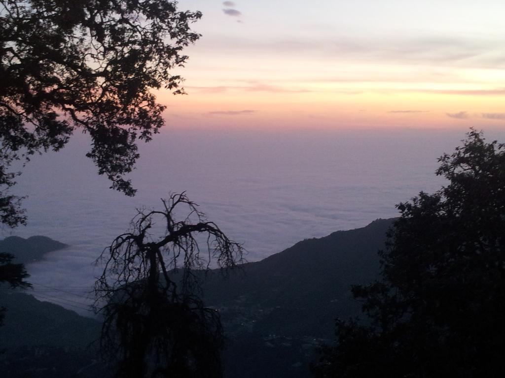 Valley View Hotel Mussoorie Exteriér fotografie